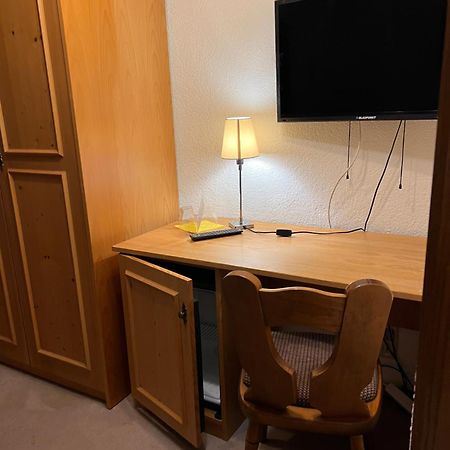 Hotel Erfurter Kreuz Kirchheim  Eksteriør billede